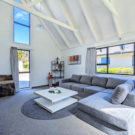 Rotorua Redwood Retreat Villa Exterior photo