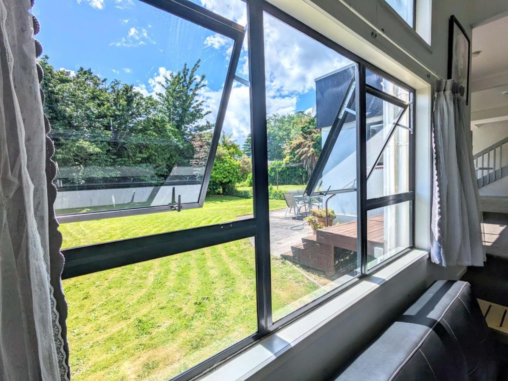 Rotorua Redwood Retreat Villa Exterior photo